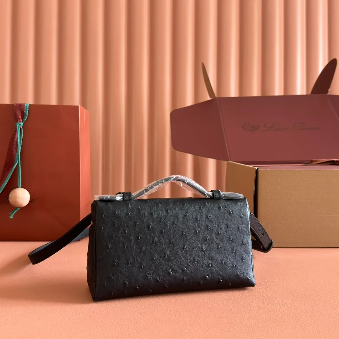 p1160💋💋💋【Original leather all-steel configuration counter complete package】 𝐋𝐨𝐫𝐨 𝐏𝐢𝐚𝐧@ Extra pocket L19 series handbag/crossbody bag The most comfortable life is when it is not defined, just like loro The material design of pian@ does not require complicated design styles. The simple and soft outline is elegant and durable, like an exquisite cosmetic case, which perfectly balances appearance and functionality. The leather is delicate and feels as soft as butter. The small bag has a large capacity. It is not only portable with a thin shoulder strap, but can also be worn cross-body. Sisters who have a special liking for minimalist style can buy it. It is simple and versatile. The simpler, the more different. Stars and Instagram celebrities are all planting it. There are two sizes of 19 cm and 27 cm. One is exquisite and casual, and the other is elegant and grand. Size: Small: length 19×width 7×height 12cm (